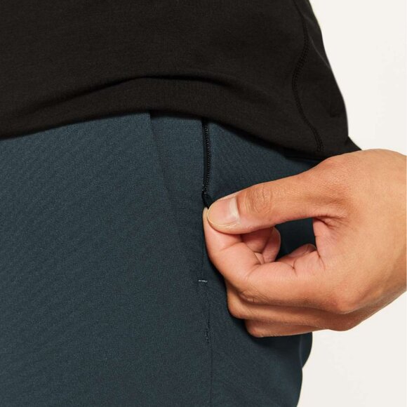 Lululemon Commission Pant - Picture 3 of 13